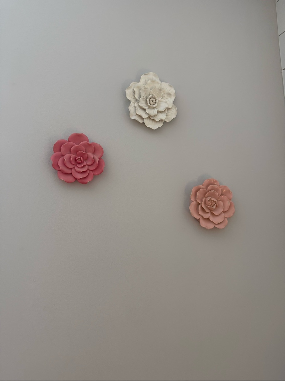 Three-Piece Floral Wall Décor Set - Pink, Blush & White